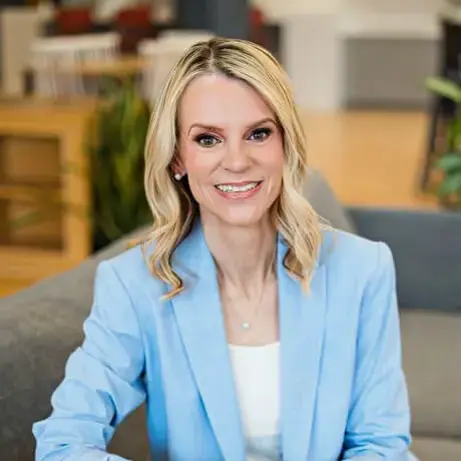 Julie  Manthey Photo